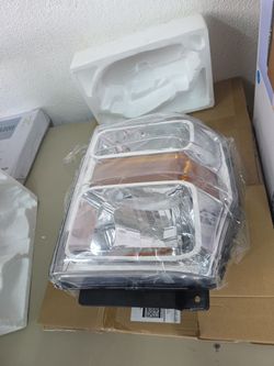 2008- 2010 - ford- f250-  f-350 - Headlights lamps-  right and left