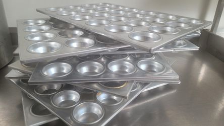 Alegacy Muffins Pans