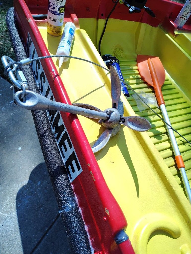 I'm selling my fishing boat buying another one... Soon This fishing boat is for sale $500.00 ask for location and address and information Tex me. Goo
