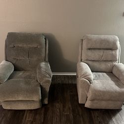 Pair of grey recliners