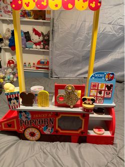 Melissa & Doug Mickey Snacks & Popcorn Stand