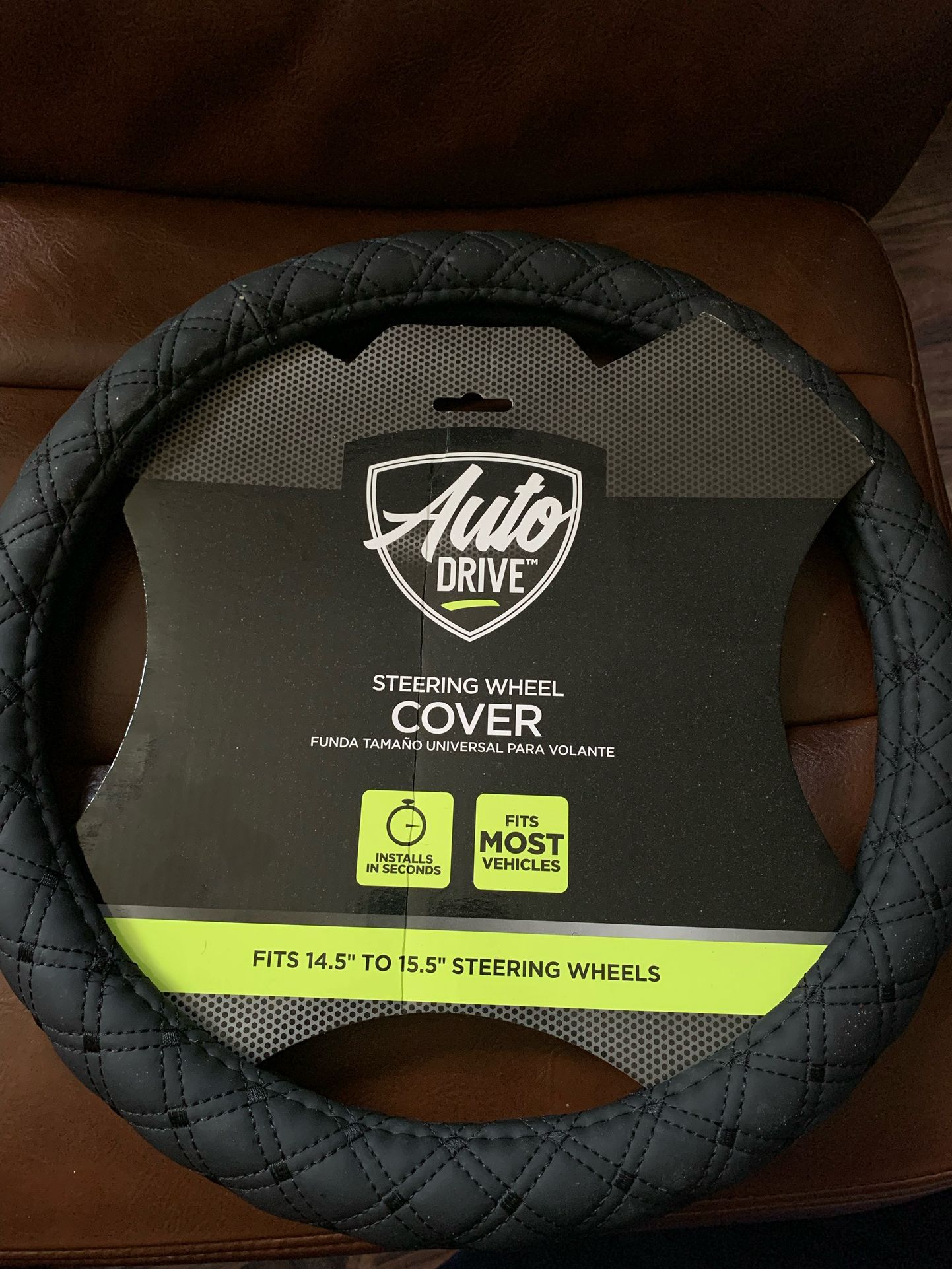 14.5”-15.5” Auto Drive Steering Wheel Cover