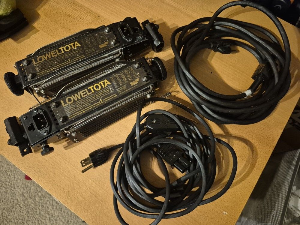 Lowel Tota Lights For Video Or Photo