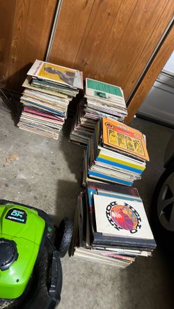LP records 200 - 300 pieces