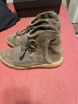 YEZZY BOOST 750