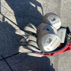 Golf Clubs And Bag (Full Set Maxim Clubs)