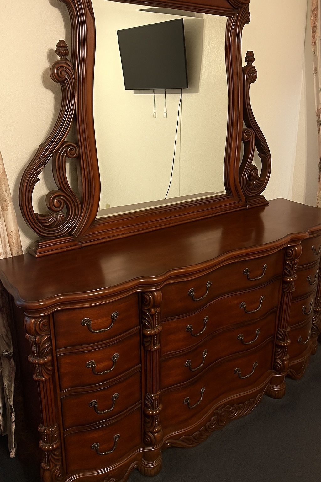 Wood Curved King Bed Set