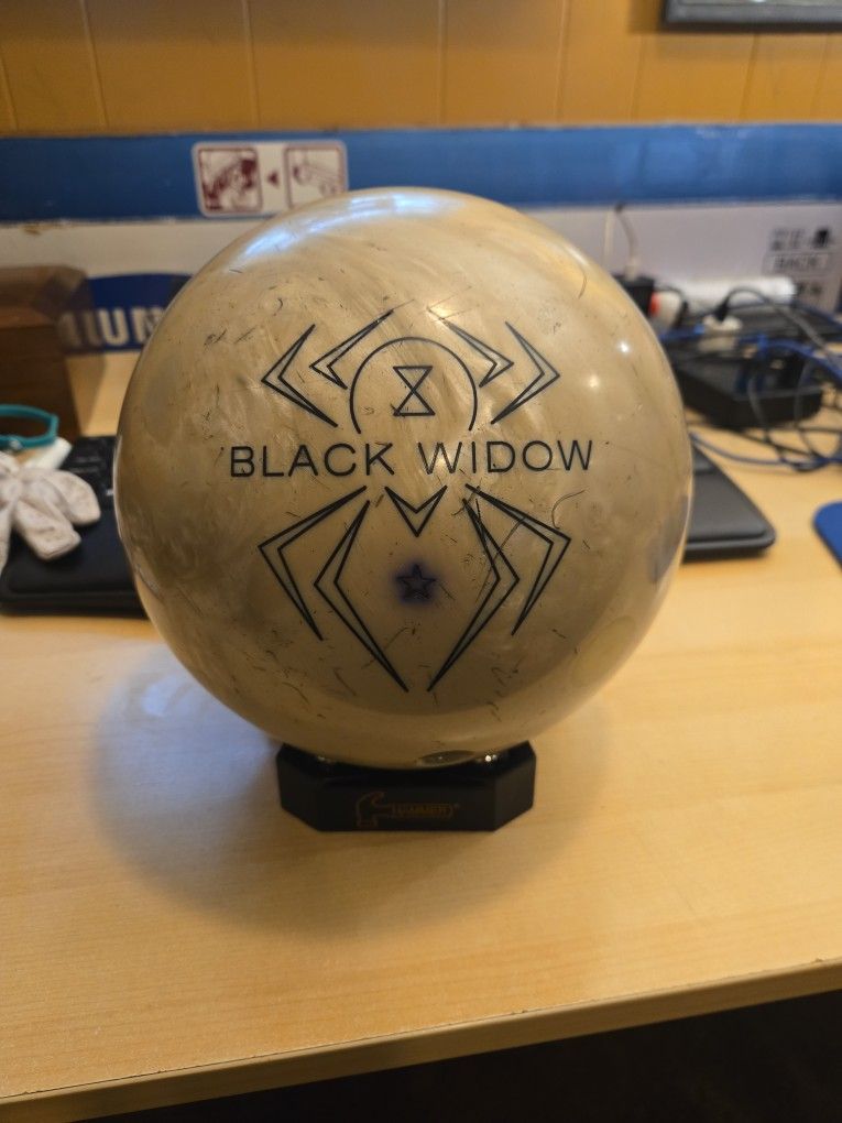 Hammer Black Widow Ghost