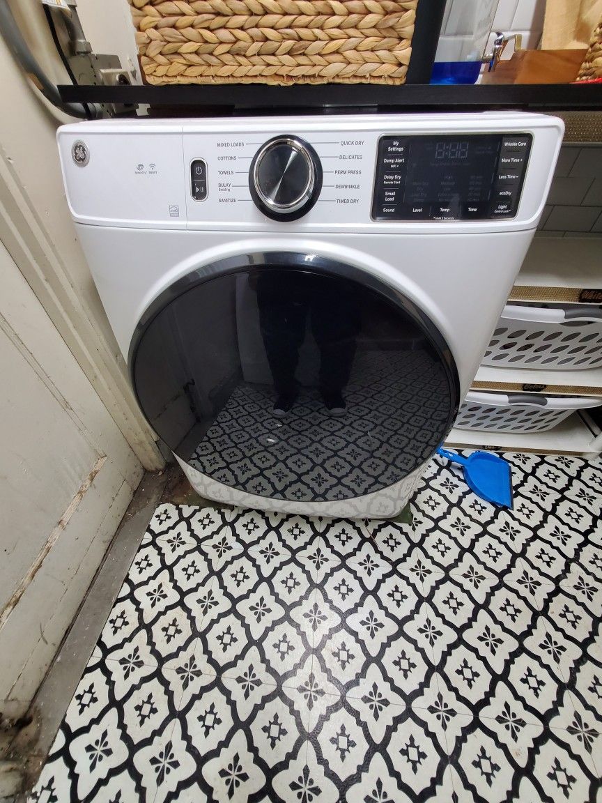 Washer and (Dryer Gas) $950