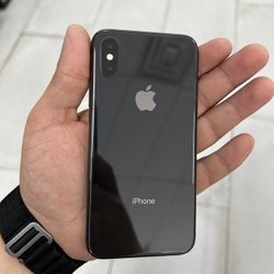 iPhone XS 64GB Unlocked $229 Cash Or Card!!