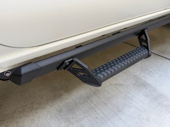 2026 Toyota Tacoma OEM  Predator step