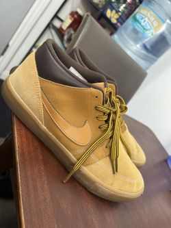 NIKE SB PORTMORE MID