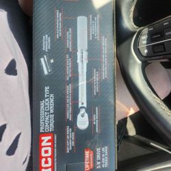 ICON 3/8in Drive TORQUE WRENCH 