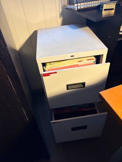 Metal Filing  Cabinet