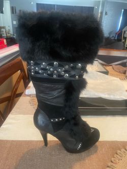 Capelta boots size 9