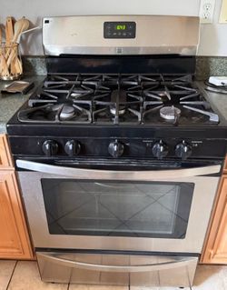 Gas stove