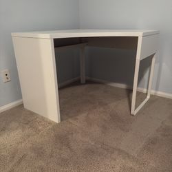 Corner Desk