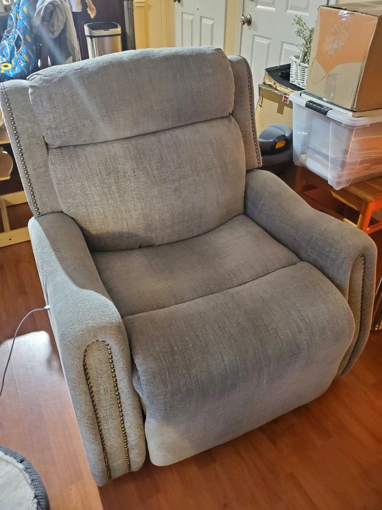 Broyhill Fabric Power Recliner (purchase one for $200 or two for $350)