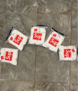 $25 White Supreme Socks🧦