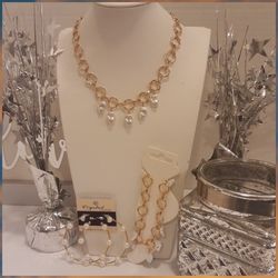 Ladies Jewelry Set 