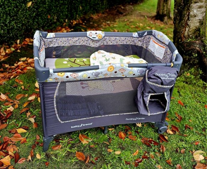 BABY TREND NURSEY CENTER PACK N PLAY