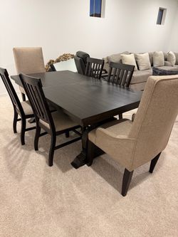 Dining Table with 6 chairs 6 chairs