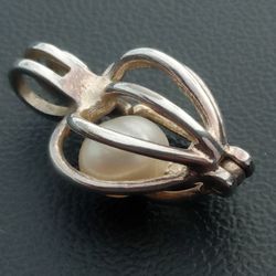 Pendant With Pearl 