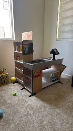 Melissa & Doug Fresh Mart Play Set