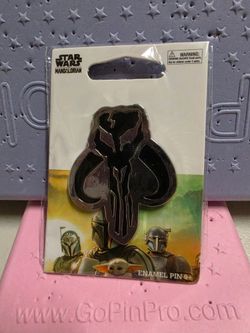 Star wars Mandalorian pin