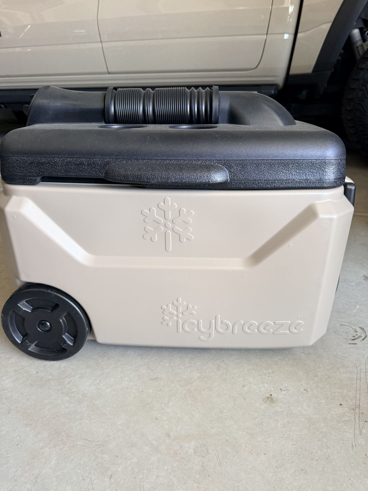 Icybreeze Coooler And Air Conditioner