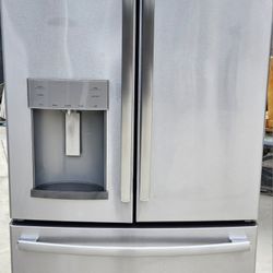 GE FRENCH DOOR STAINLESS STEEL REFRIGERATOR 