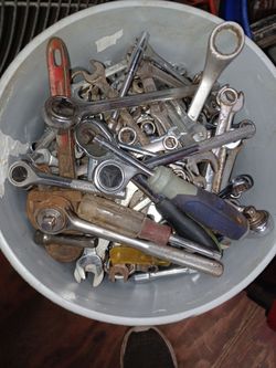 Bucket wrenches 🔧