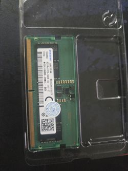 Samsung 8GB DDR5