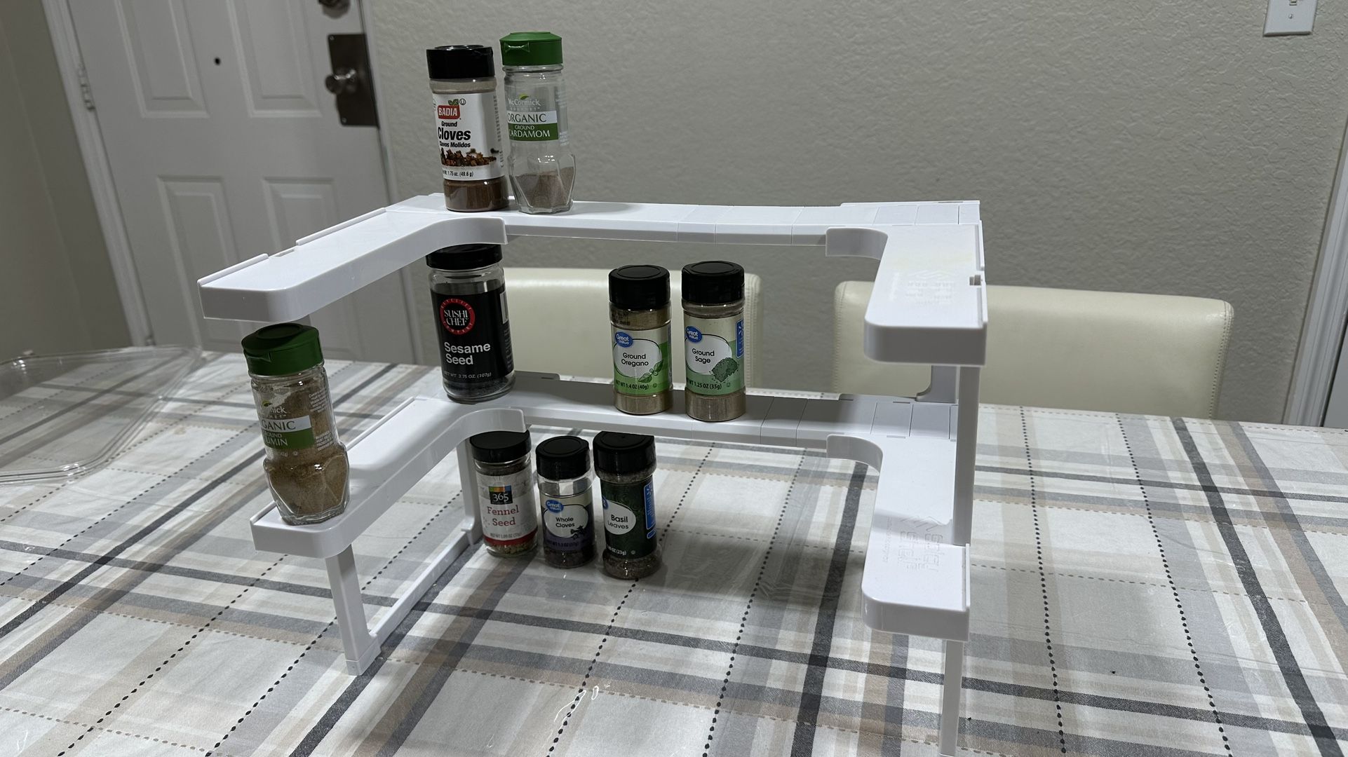 Spicy Shelf Organizer
