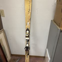 LOW PRICE MOVING- $650 + TAX rigasol skis + Bindings 