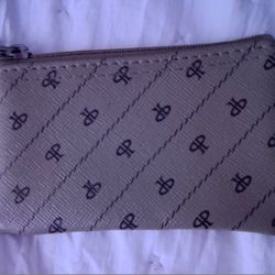 Dooney & Bourke 