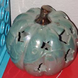 GREEN GLASS PUMPKIN 