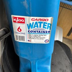 Igloo 6 Gallon Water Container 