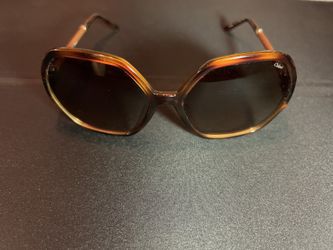 Chloé CE638SL 214 57-16-136 Luxury Sunglasses, Pre-Owned, Like New.