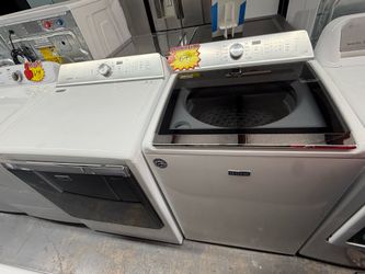 Maytag XL Capacity Washer Dryer Set
