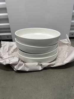 Set of 4 White Bowl/Plates