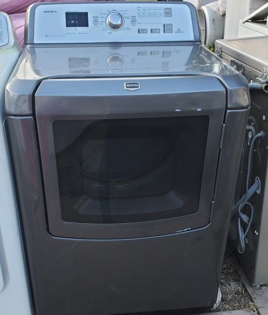 MAYTAG BRAVOS ELECTRIC DRYER WORKING PERFECT