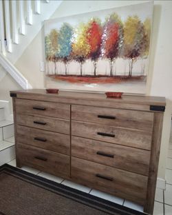 ASHLEY-FURNITURE-DRESSER-EXCELLENT-CONDITION DELIVERY AVAILABLE
