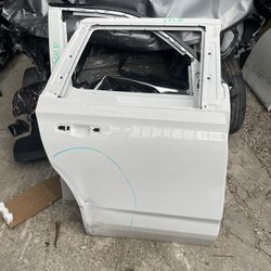 2022-2023 JEEP WAGONEER DOOR SHELL OEM 