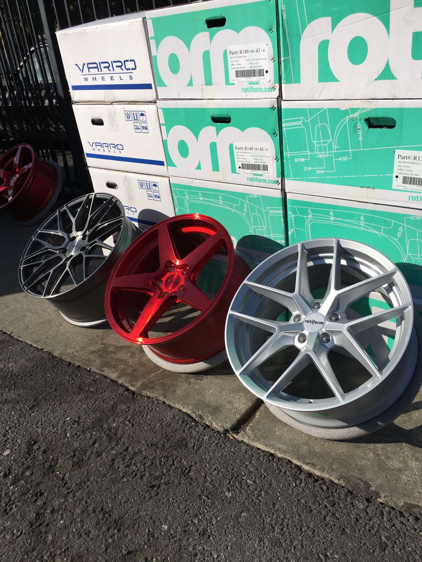 New Rotiform WRG Candy red rims 19x8.5 et 45 5-112 (4)