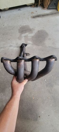 DC Sports D-series exhaust header