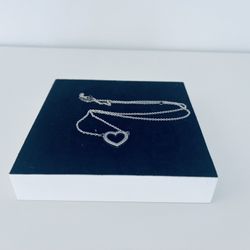 Pandora New silver Heart necklace.  