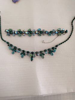 🎄🎁 Vintage Regency Iridescent Rhinestone Necklace & Bracelet 
