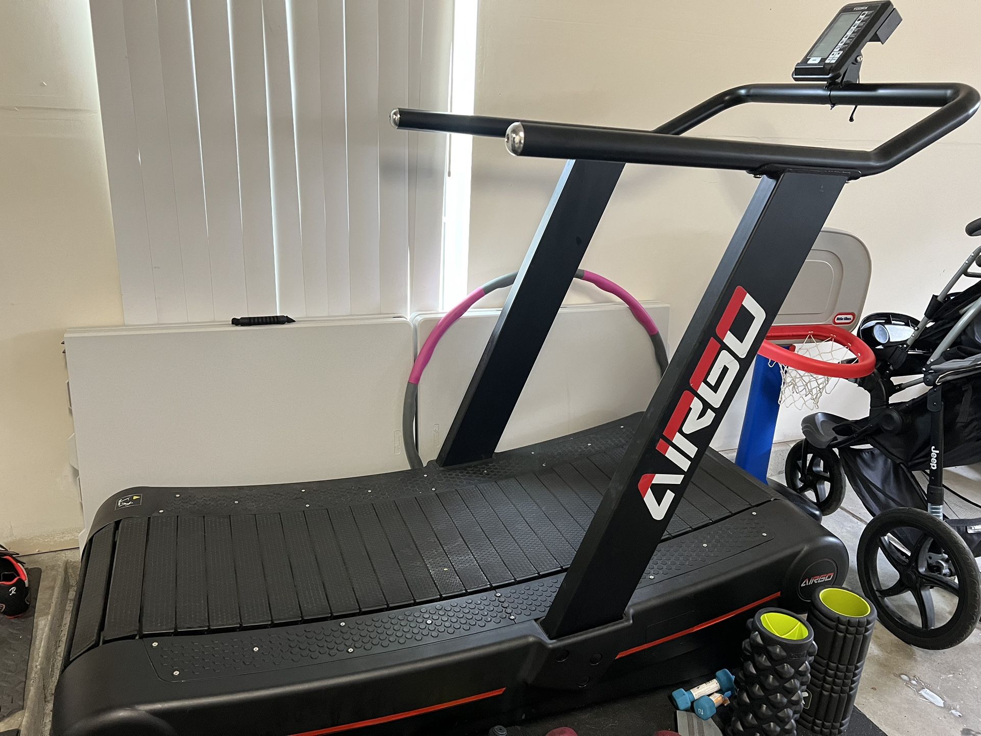 AirGo Curved Treadmill for Sale in Oceanside CA OfferUp