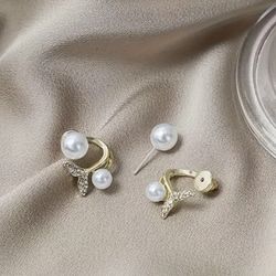 Whimsical  Whale Tail Crystal Stud Earrings , Dazzling Artificial Crystal Decor, Fish Tail Design, $5